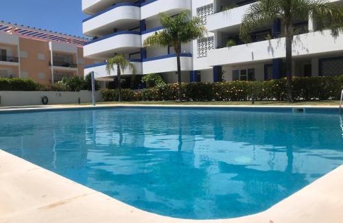 Vilamoura Apartment | Timeless Vacations Vilamoura Marina Flat WIFI & Pool