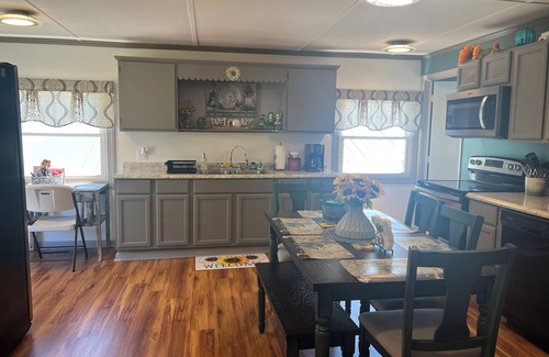 Hot Springs Apartment | Times of Refreshing in the beauty of the Alleghany Mountains awaits you!