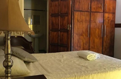 Vryburg Bed & Breakfast | Times Premier Lodge