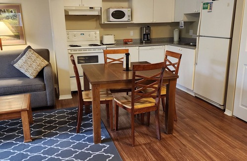 West End Hotel | Times Square Suites Hotel
