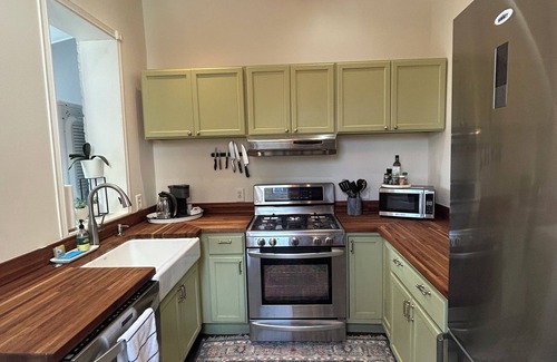 Curtis Park House | Tina's Place. A charming 2-bedroom brick house in downtown Denver.