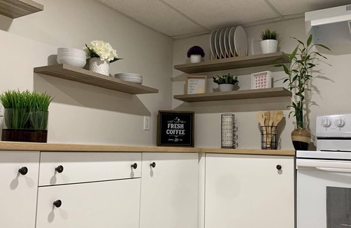 Campbellton Apartment | Ting's Place - Luxury Suite