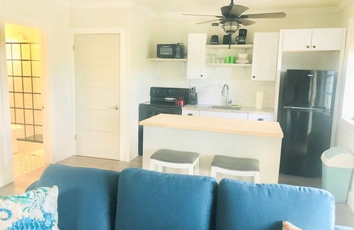 North Palmetto Point Cottage | Ting'um is the Spot to Stay on BANKS ROAD