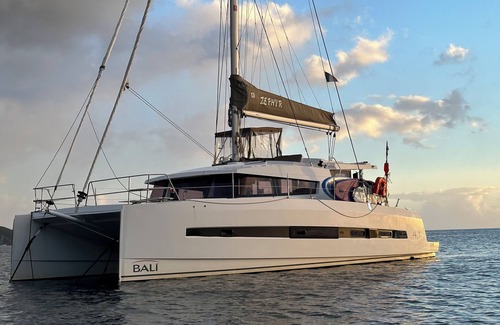 Grand Case Boat Rental | Tintamarre exclusive dinner and night at anchor