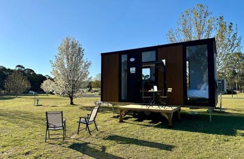 Storm King Resort | Tiny Away Escape at Granite Belt - Sommerville Valley