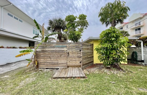 Orlando Beach Cottage | Tiny Cottage - 1 Bed/1 Bath w/Beach Across Street