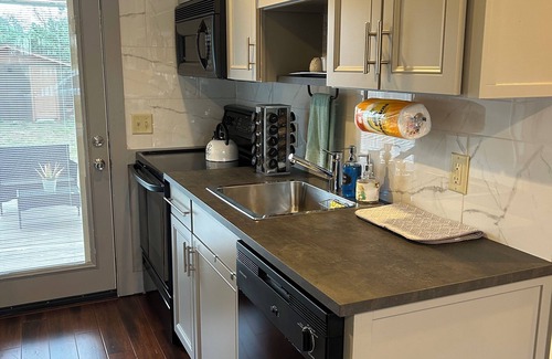 Orlovista House | Tiny Cottage 15 min from Universal Sleeps 6