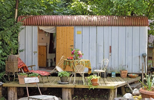 Bad Waldsee House | Tiny Home 'House' with Private Terrace, Shared Garden and Wi-Fi