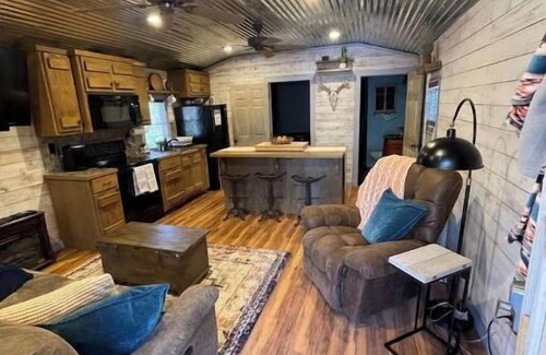 Summit Cabin | Tiny Home located on the Bogue Chitto River