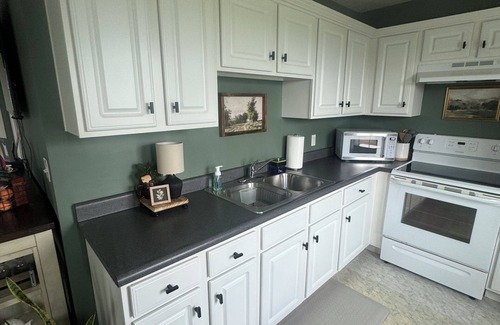 Richmond Other | Tiny Home; Mini Farm Getaway—Pond, walking trail & pet-friendly! 15 mins to town