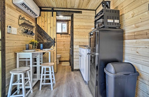 Loudonville Apartment | Tiny Home w/Hot Tub By Mohican State Park!