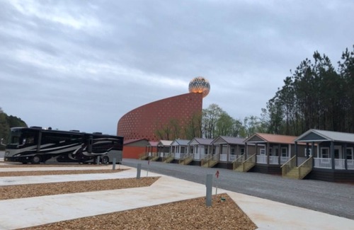 Pearl River House | Tiny Homes for Rent, minutes to the Casino, Golf Course & Water Park.n