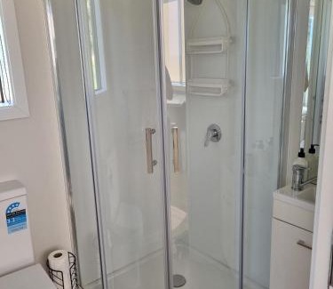 Greymouth Apartment | Tiny House 1 close to beach