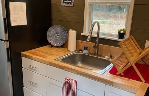 Nacogdoches Apartment | Tiny House Oasis: Nature Escape