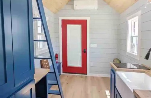 Poplar Ridge House | Tiny house w/views, local amenities and charm.