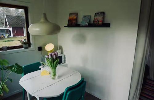 Grabo House | Tiny House with a Stunning Lake View 30 Min from Gothenburg