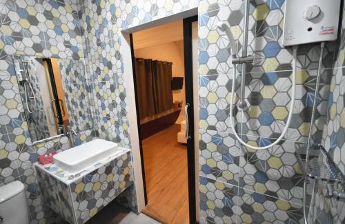 Chom Thong Villa | Tiny hut resort
