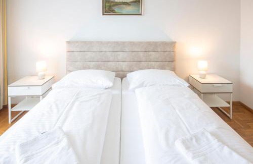Sankt Georgen im Attergau House | Tirolerhof