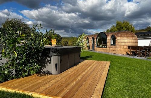 Bundorf House | Tirolian Lodge East