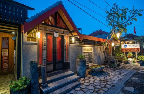 Purwakerti Cottage | TIRTA GANGGA, Spacious Family Room in Amed, Pool Access