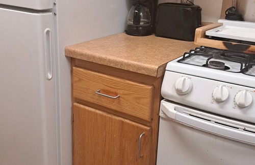 Downtown Minneapolis Bed & Breakfast | TISOM BRAND Bed Breakfast Beverages nA MAN'S CAVE#1