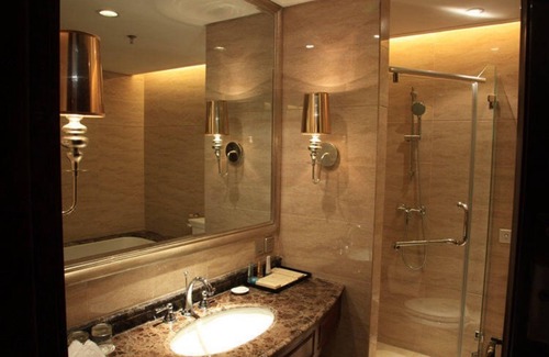 Yanta Qu Hotel | Titan Central Park Hotel