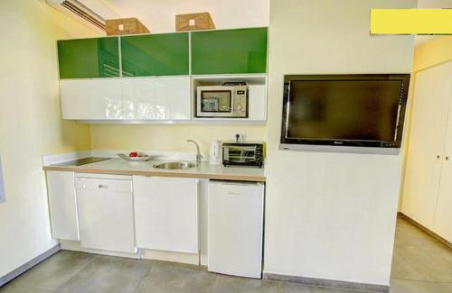 Tel Aviv City Center Apartment | TLV Living Apartment