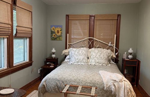 Norman Other | Tn A tranquil farmhouse getaway only 12 minutes away from the OU campus.n