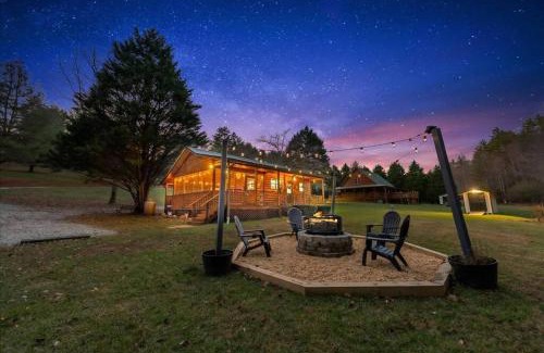 Suches House | TNT II Creek Front, Hot Tub, Fire Pit