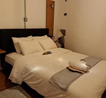 Alona House | To Apokentro