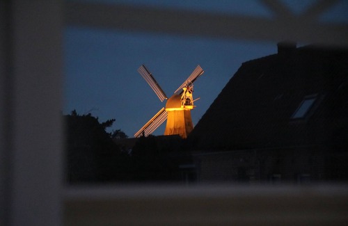 Greetsiel House | to Hus, holiday home in Greetsiel