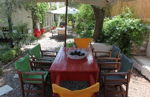 Galaxidi Apartment | To Spitaki Garden Guesthouse