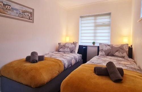 Ingoldisthorpe House | Tobijo Big Private Spacious Hideaway