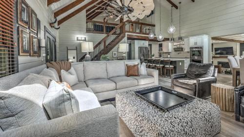 Dial House | Toccoa Time