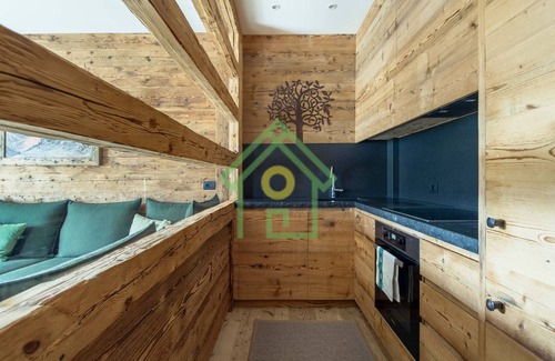 Cortina d'Ampezzo Apartment | Tofane Refuge - Direct Booking Dolomites Skyline