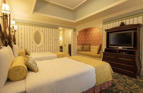 Maihama Hotel | Tokyo Disneyland Hotel