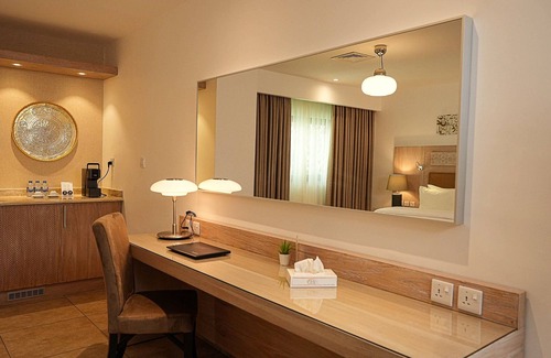 Jabal Al-Hussein Hotel | Toledo Hotel