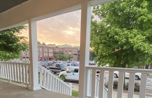French Lick House | Toliver Guest House, Premier location on Main Street! Newly remodeled-spacious.
