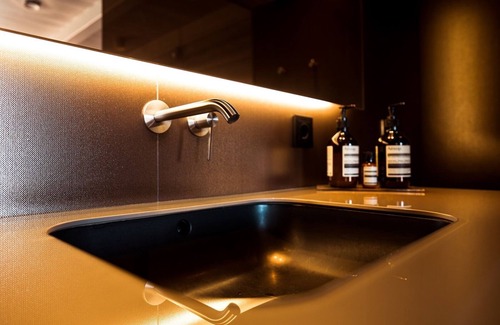 Kragero Hotel | Tollboden Hotell og Restaurant - Unike Hoteller