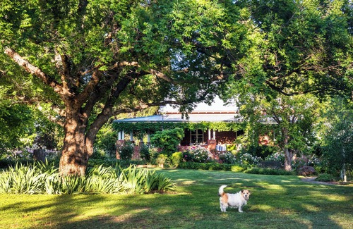 Milroy Cottage | Tom's Cottage @ Wilgowrah. A charming and tranquil garden cottage.