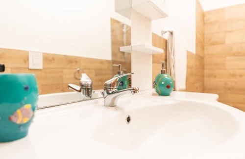 Santa Lucia House | Tombola - Turquoise Room