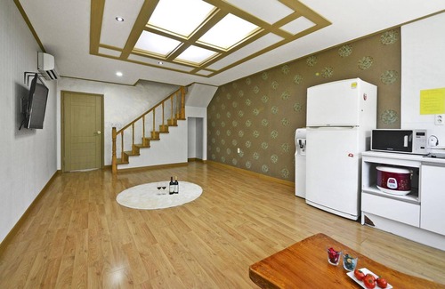Sanyang-eup House | Tongyoung Macaio Pension