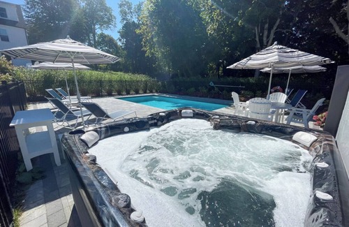 East Orleans House | Tonset Manor: 232-O East Orleans Vacation Estate Includes Guest House, Heated Pool, Hot Tub