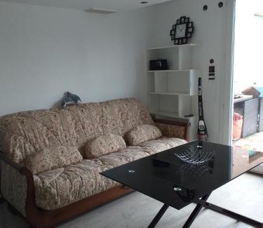 Cournonterral Apartment | tony vero