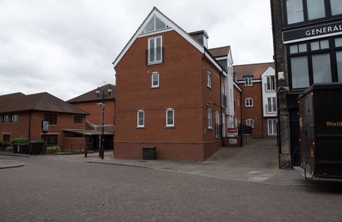 Ipswich Apartment | Toothbrush Apartments - Central East - Gipping Mews
