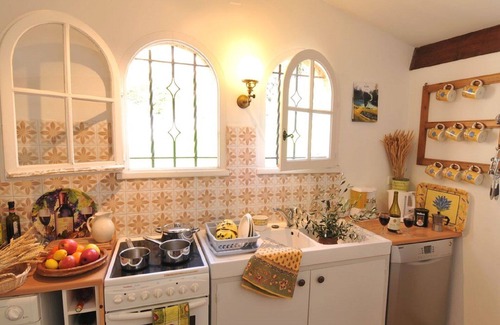 Le Bar-sur-Loup Apartment | Top Apartment with air conditioning and * Large Heated Pool *
