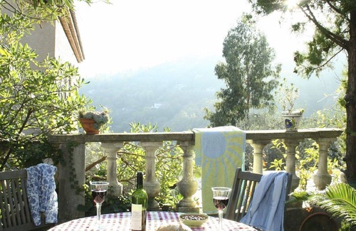 Le Bar-sur-Loup Apartment | Top Apartment with air conditioning and * Large Heated Pool *