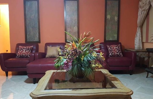 Salt Gut Apartment | Top Brass Ocean View Vacation Rental