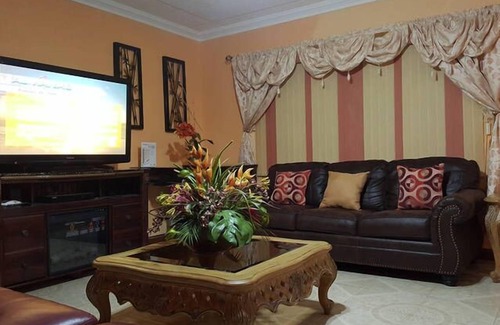 Salt Gut Apartment | Top Brass Ocean View Vacation Rental