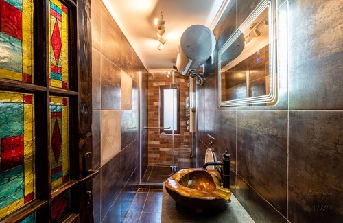 Plovdiv Center Apartment | TOP Center Art guest apartment EVMOLPIAS near Roman stadium